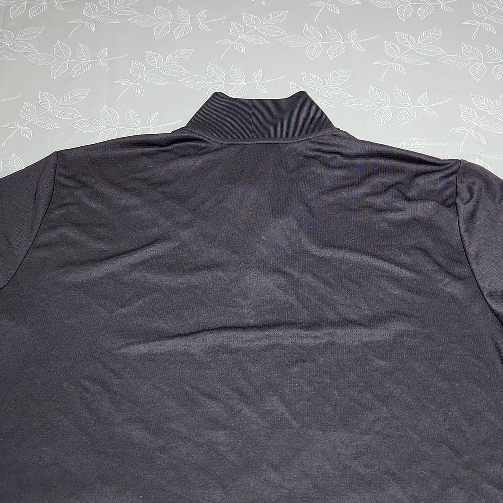 Old Navy Active Shirt - Picture 9 of 9